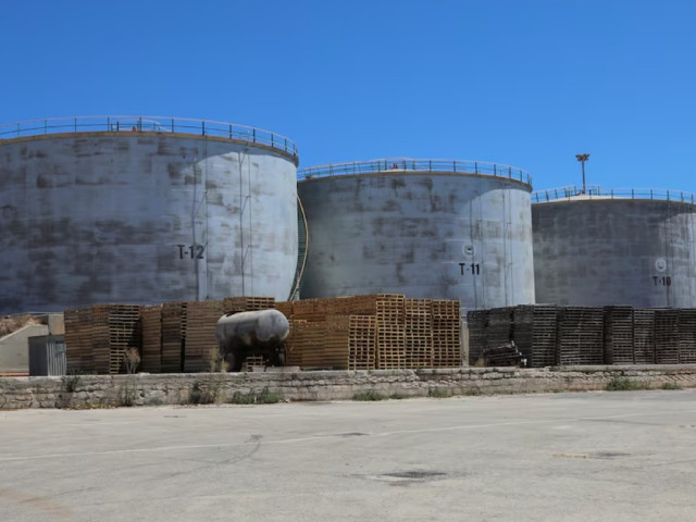 crude oil storage tanks are seen at azzawiya oil refinery in zawiyah west of tripoli libya july 23 2020 photo reuters crude oil storage tanks are seen at azzawiya oil refinery in zawiyah west of tripoli libya july 23 2020 photo reuters
